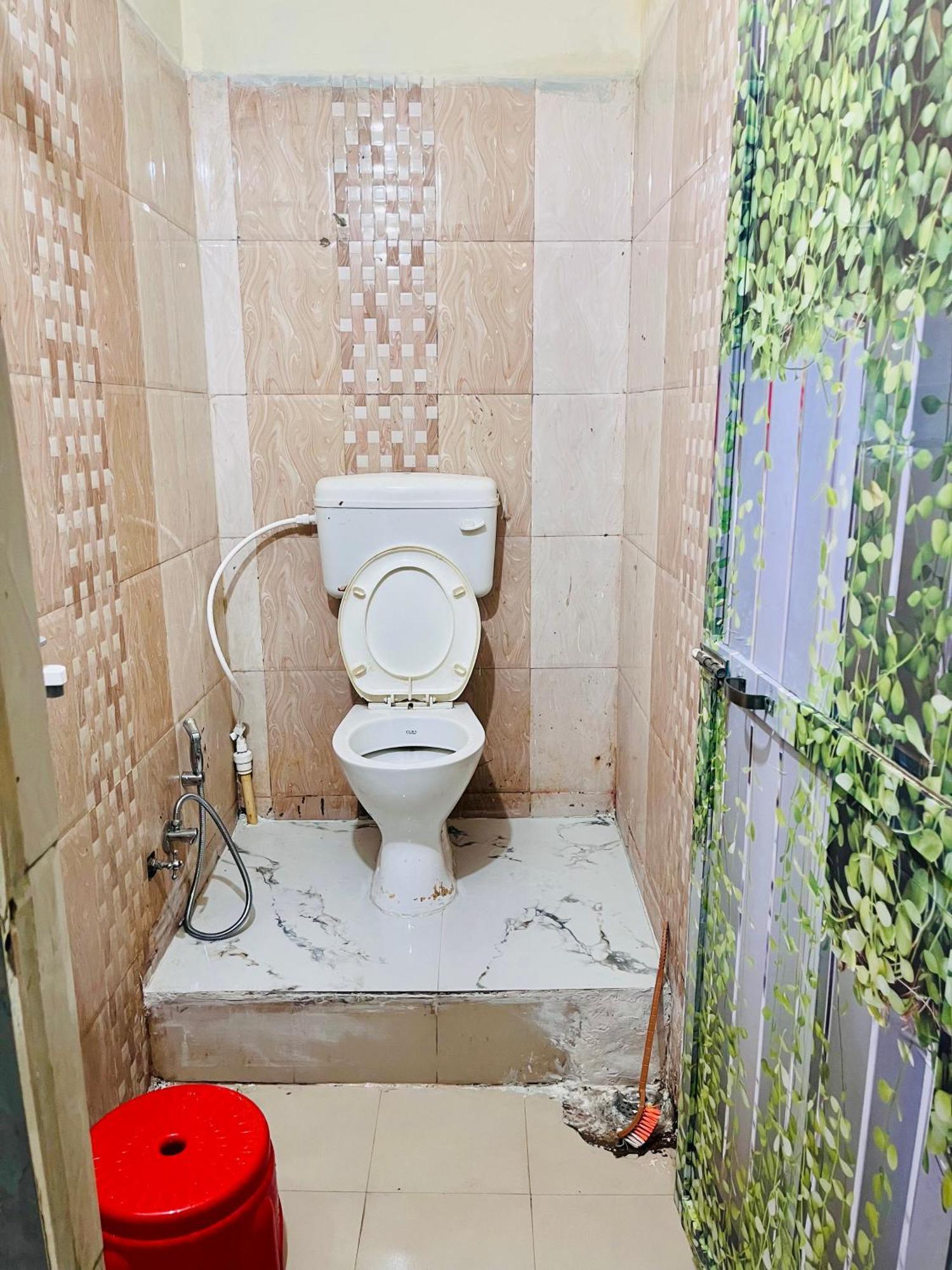 Rai Guest House 우자인 외부 사진