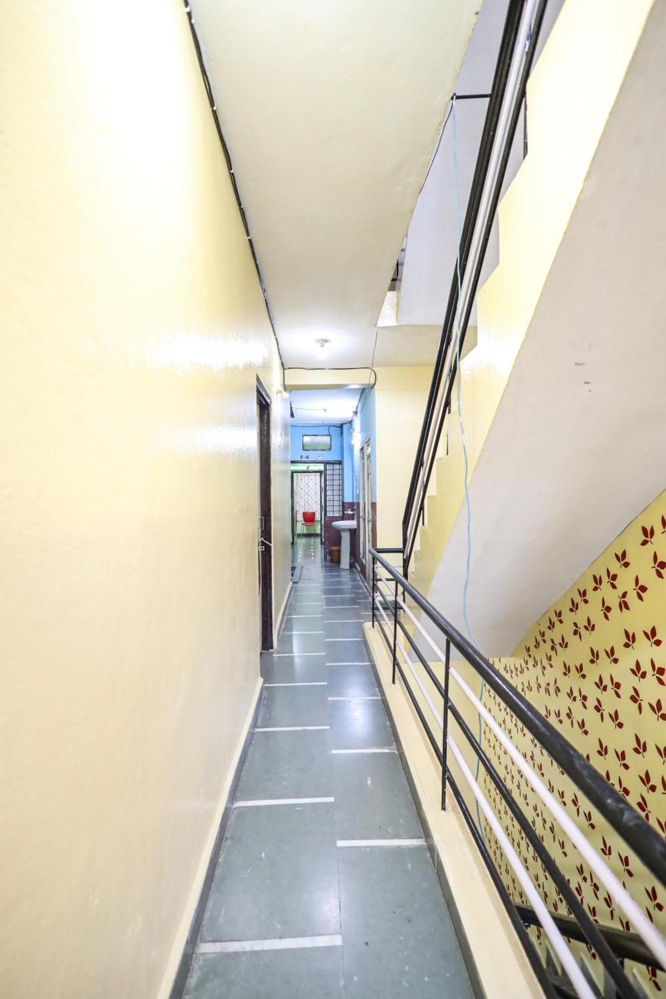 Rai Guest House 우자인 외부 사진