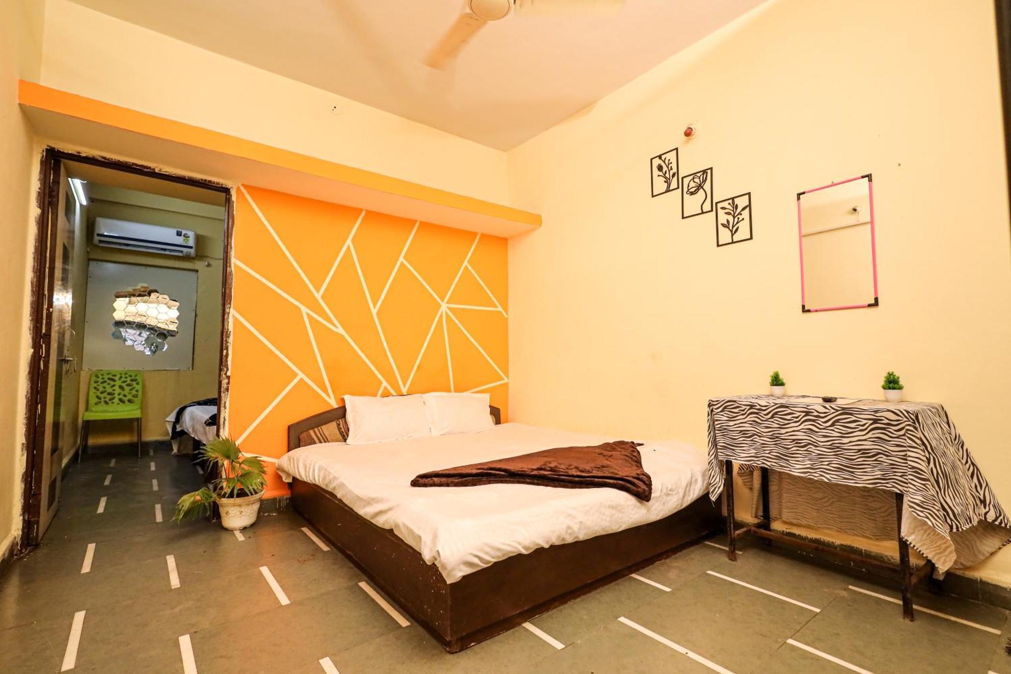 Rai Guest House 우자인 외부 사진