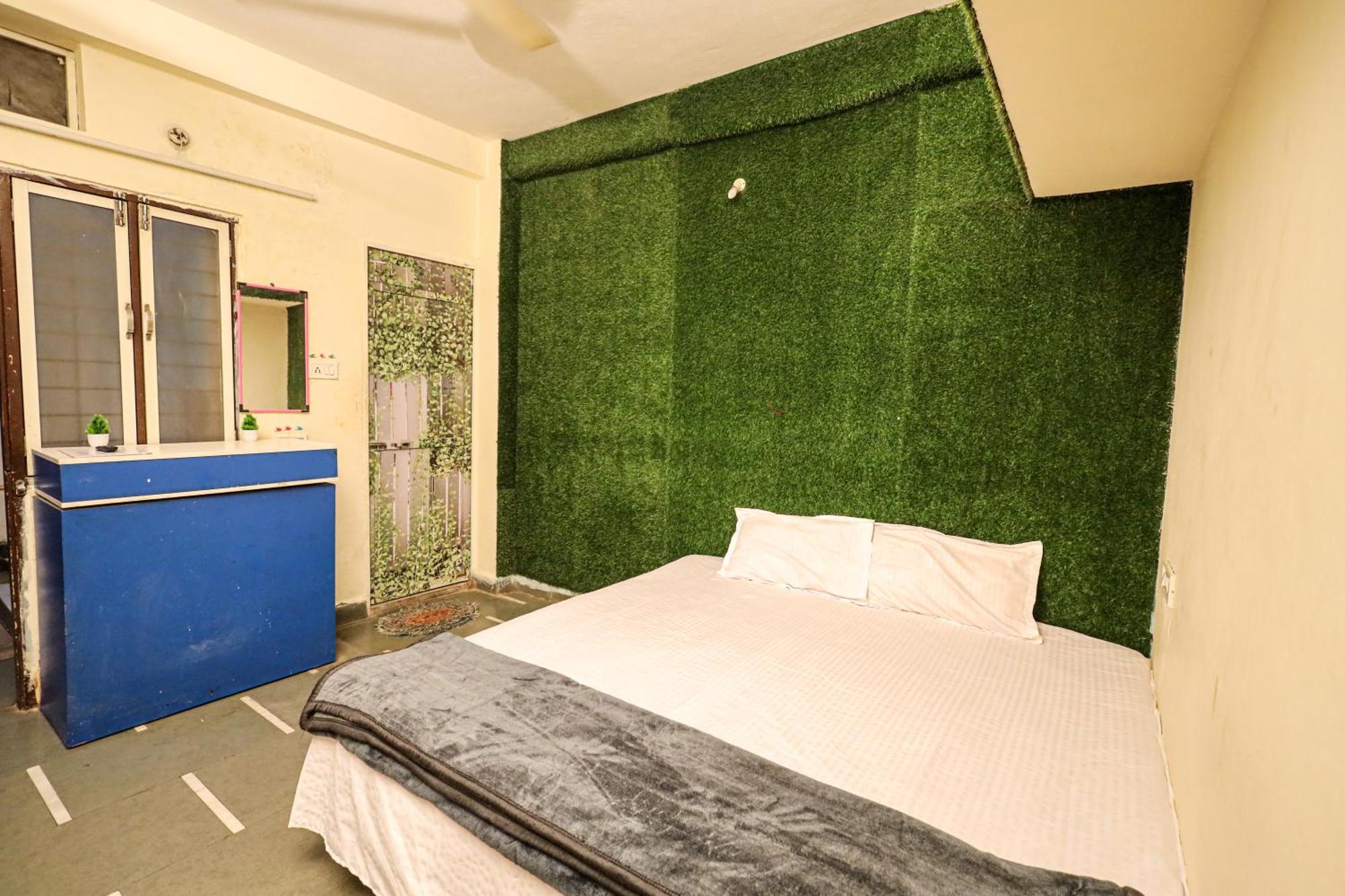 Rai Guest House 우자인 외부 사진