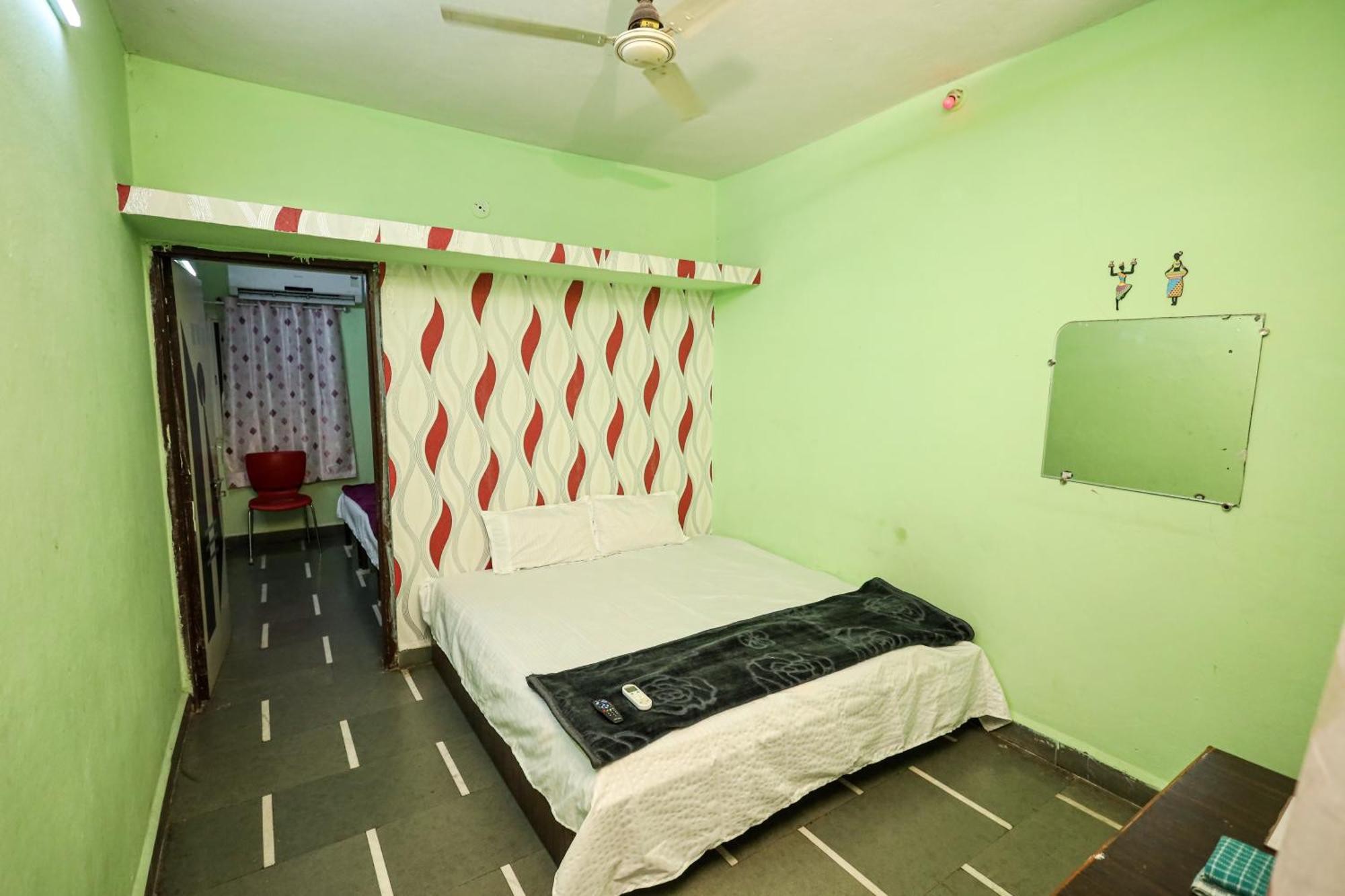Rai Guest House 우자인 외부 사진