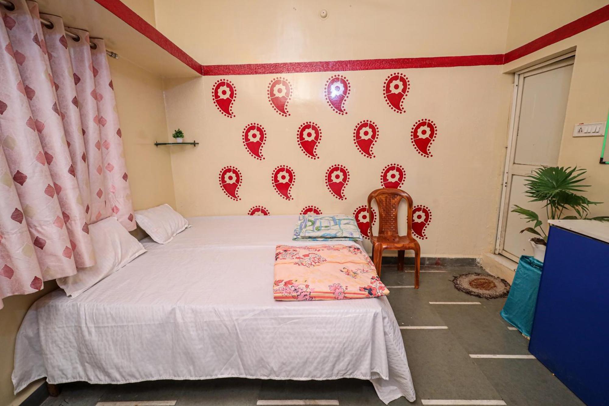 Rai Guest House 우자인 외부 사진