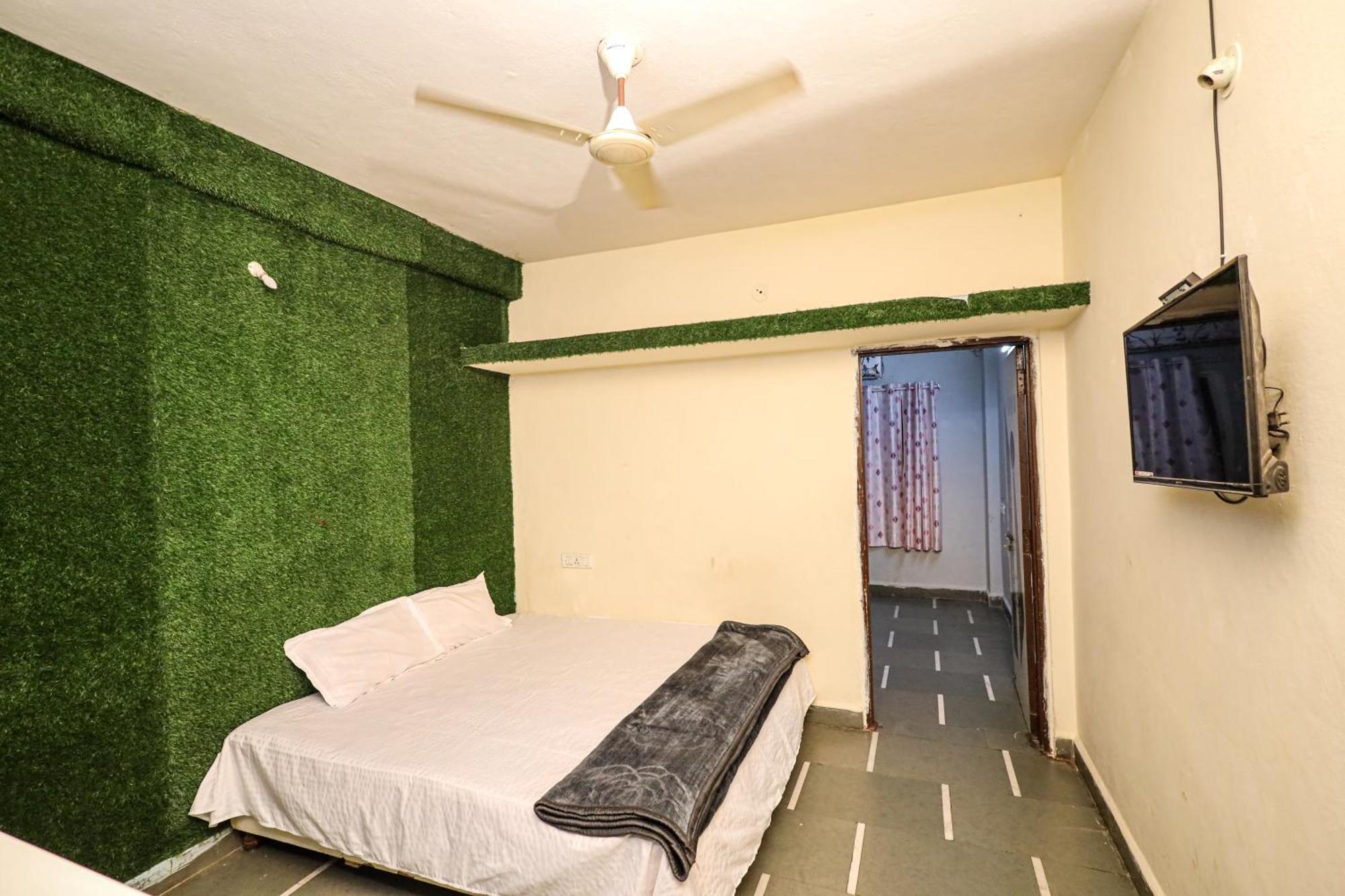 Rai Guest House 우자인 외부 사진